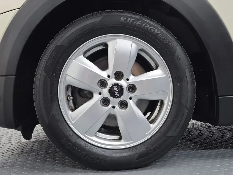 Mini Cooper Basic Model 3Rd Generation, снимка 5 - Автомобили и джипове - 55901154