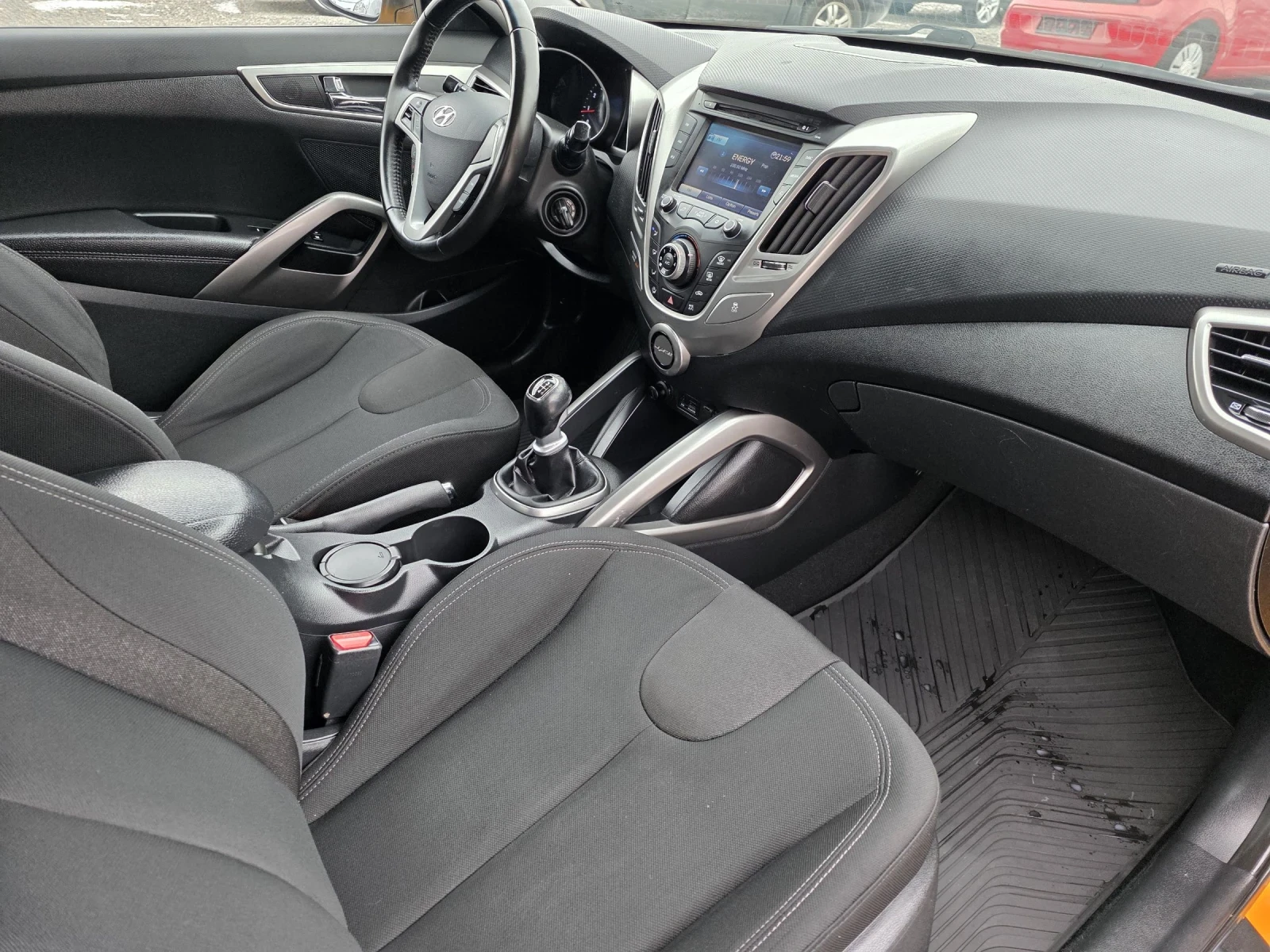 Hyundai Veloster  1.6Gdi 140k.s | Mobile.bg � ����������� 12
