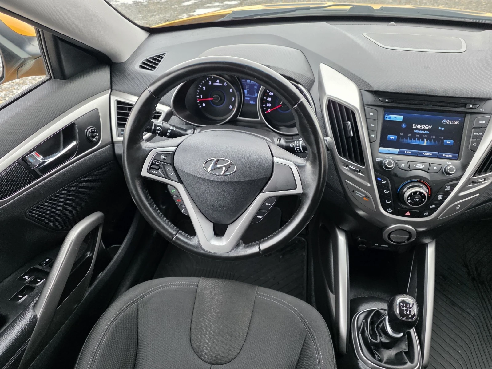 Hyundai Veloster  1.6Gdi 140k.s | Mobile.bg � ����������� 11