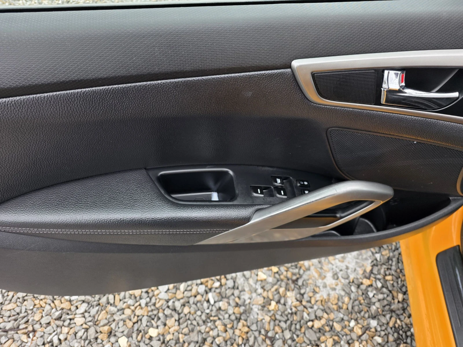 Hyundai Veloster  1.6Gdi 140k.s - изображение 10