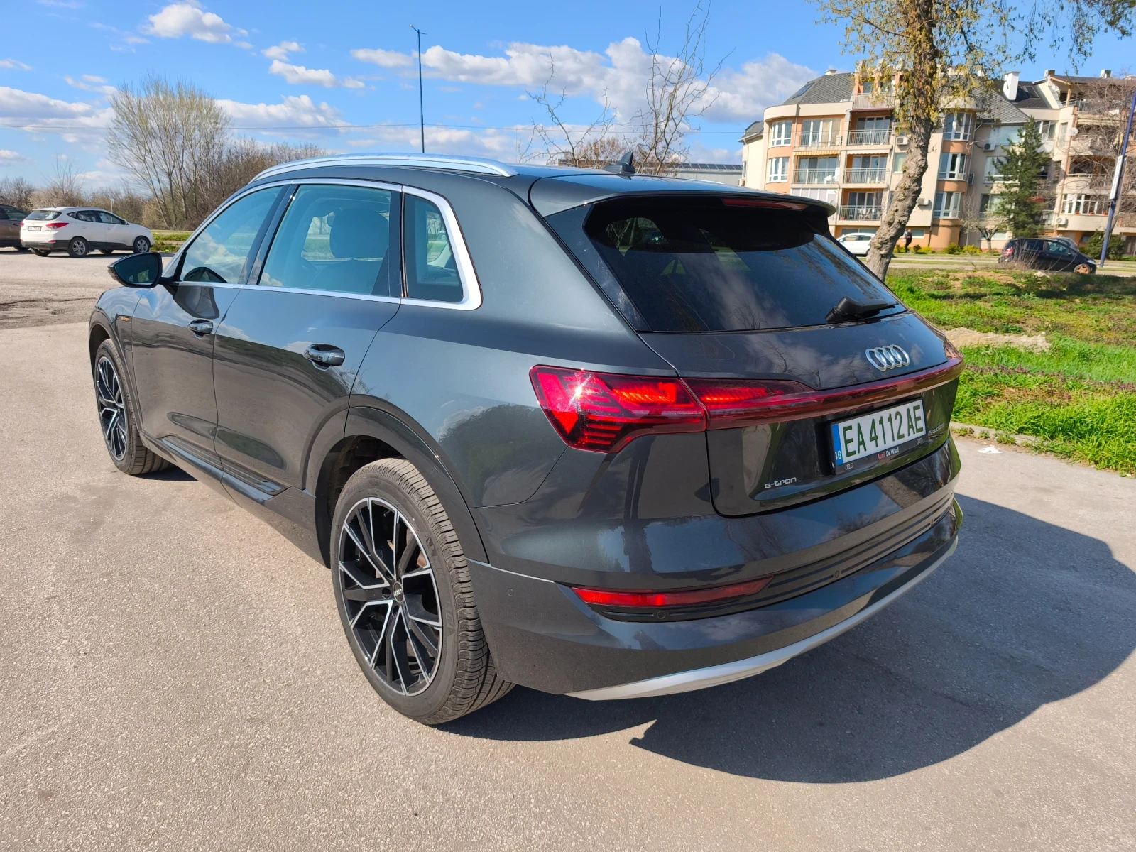 Audi E-Tron 55, 95kwh, Matrix, 360, панорама, снимка 3 - Автомобили и джипове - 54099916