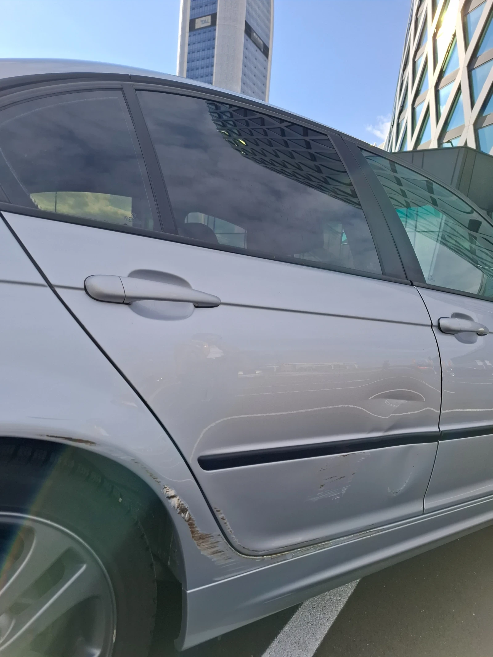 BMW 320, снимка 7 - Автомобили и джипове - 54129152