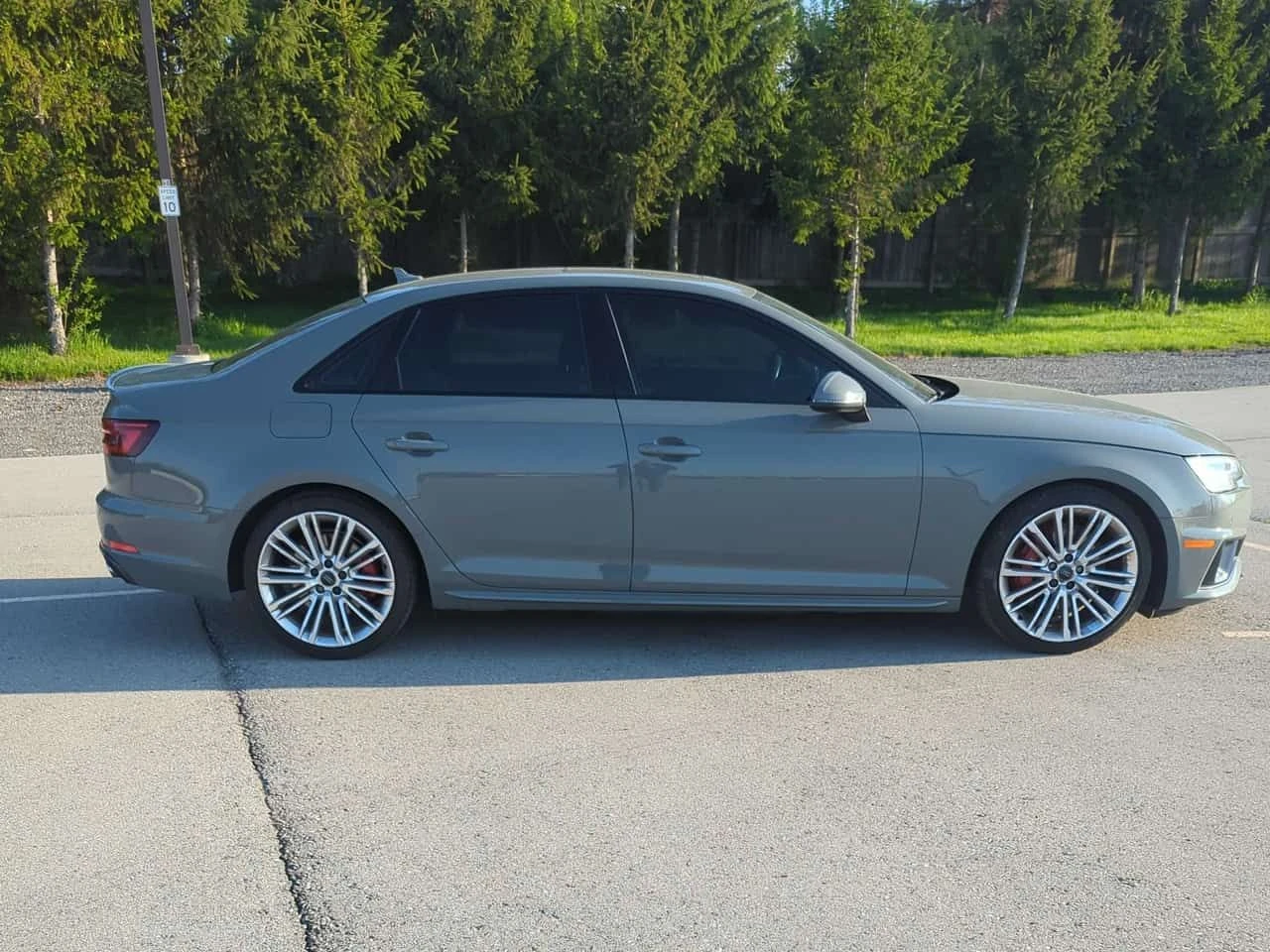 Audi S4 | Technik | DISTRONIC | B&O | , снимка 4 - Автомобили и джипове - 54412820