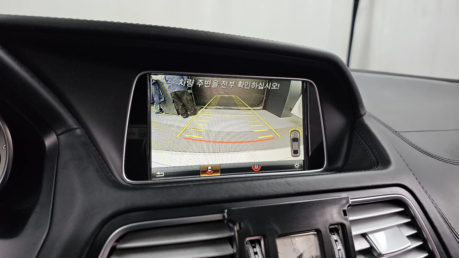 Mercedes-Benz E 400 AMG V6 Biturbo/ CARFAX, снимка 12 - Автомобили и джипове - 54758167