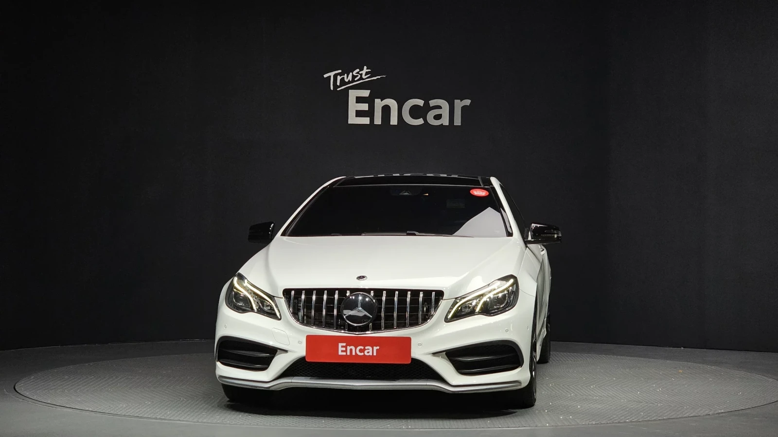 Mercedes-Benz E 400 AMG V6 Biturbo/ CARFAX, снимка 2 - Автомобили и джипове - 54758167