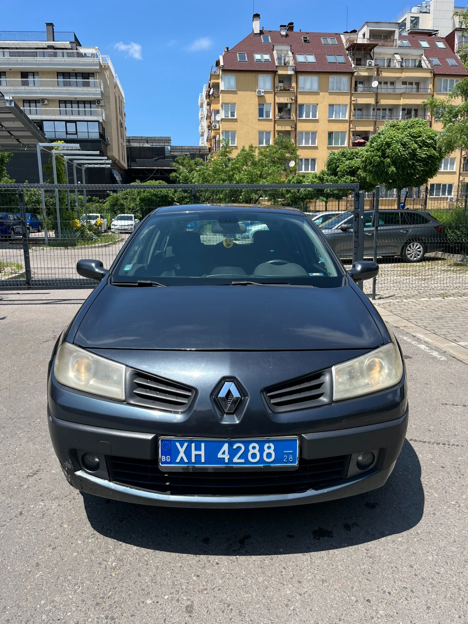 Renault Megane 1.5 dCi | 2005 | 6-степенна ръчна | Освежена, снимка 4 - Автомобили и джипове - 54879638
