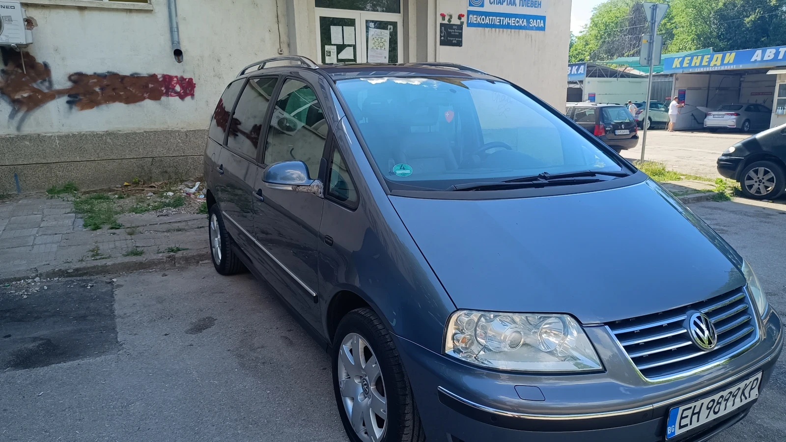 VW Sharan, снимка 6 - Автомобили и джипове - 54896852