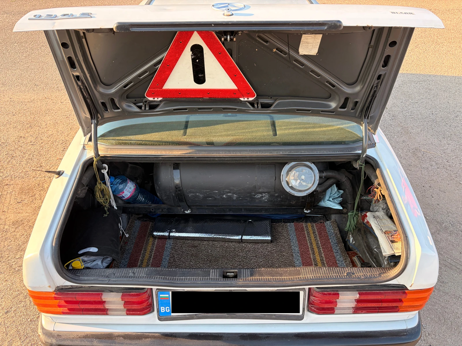 Mercedes-Benz 190, снимка 7 - Автомобили и джипове - 55079338