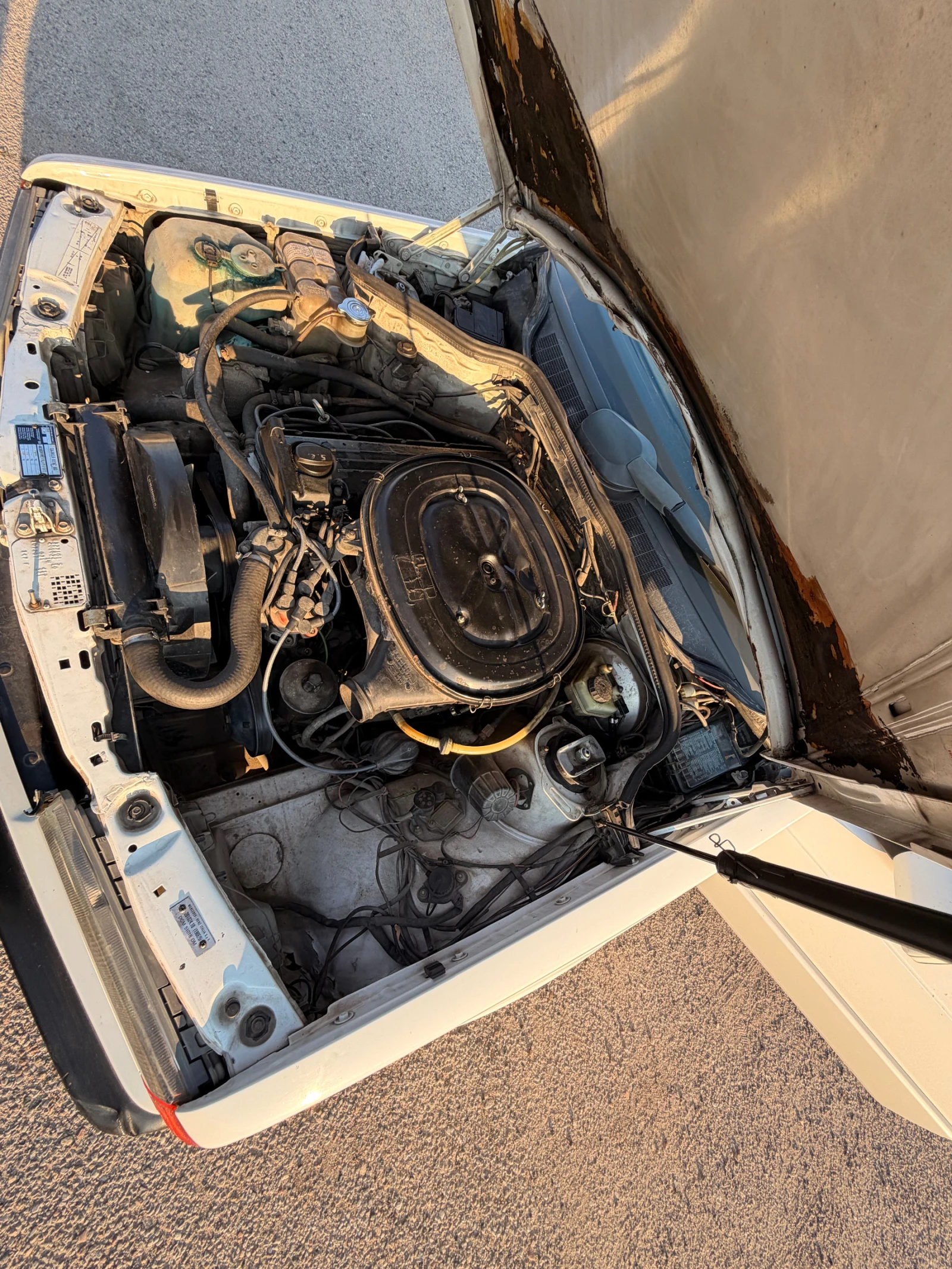 Mercedes-Benz 190, снимка 15 - Автомобили и джипове - 55079338
