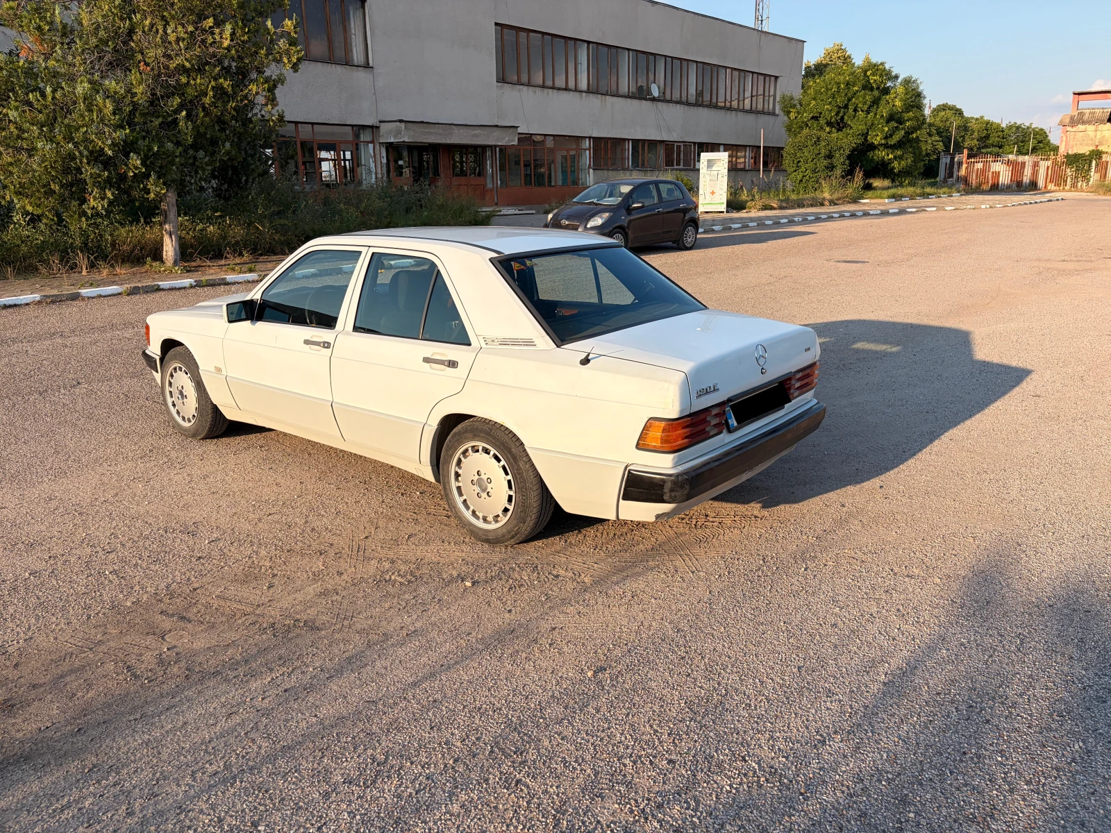 Mercedes-Benz 190, снимка 3 - Автомобили и джипове - 55079338