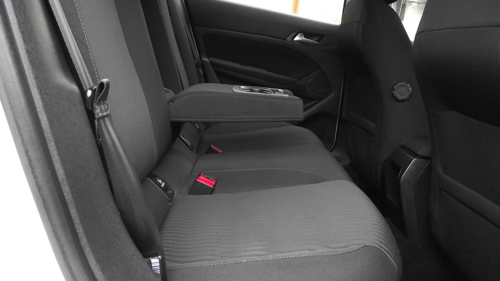 Peugeot 308 1.6.d.120.k.c.6.speed.navi., снимка 15 - Автомобили и джипове - 56160839