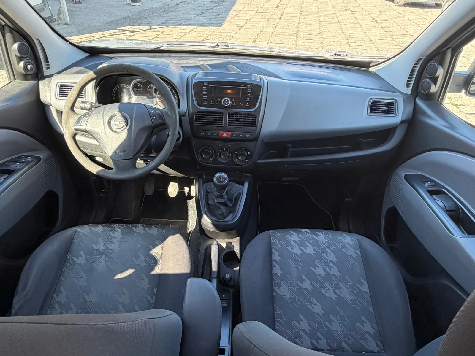 Opel Combo 1.4 eco FLEX, снимка 6 - Автомобили и джипове - 56214317