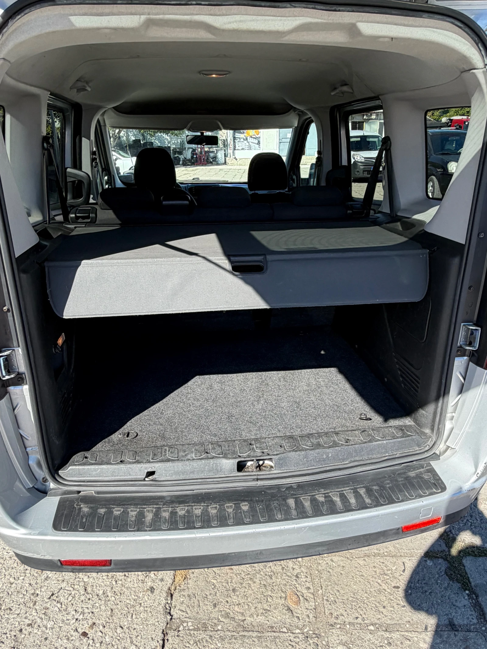 Opel Combo 1.4 eco FLEX, снимка 8 - Автомобили и джипове - 56214317