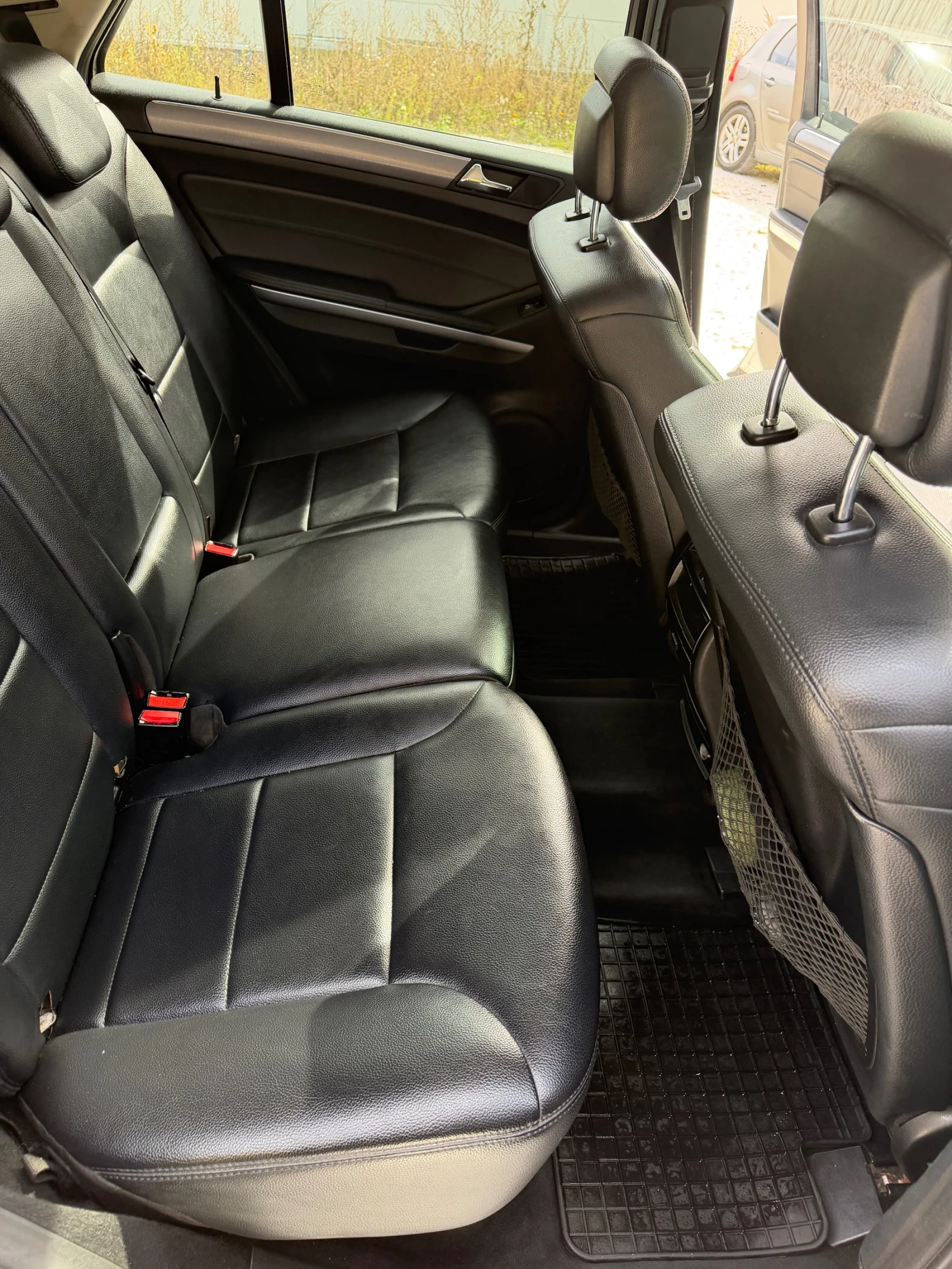 Mercedes-Benz ML 550 5.5, снимка 8 - Автомобили и джипове - 56247893