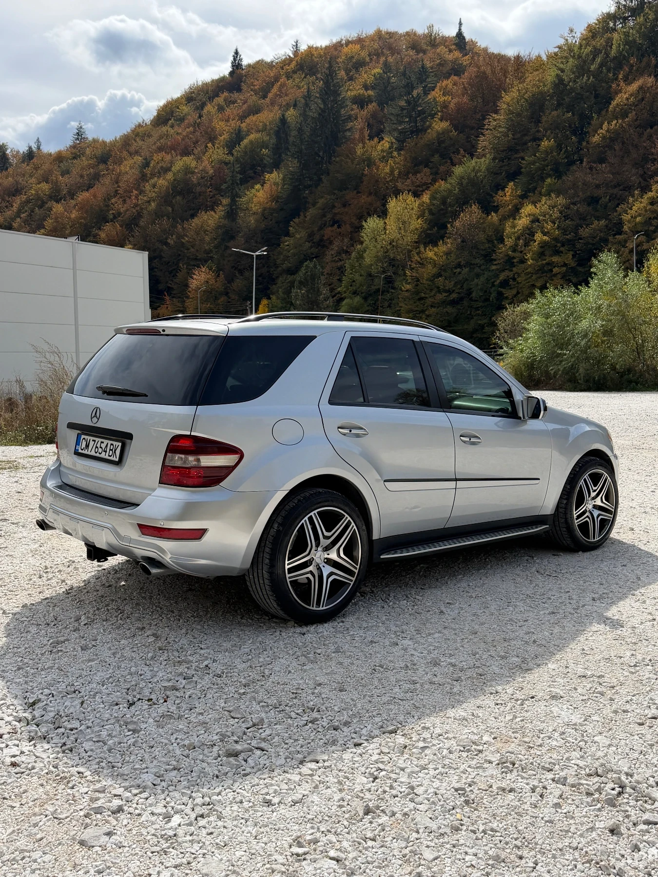 Mercedes-Benz ML 550 5.5, снимка 4 - Автомобили и джипове - 56247893