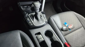 Kia Seltos 1.6 Turbo 2WD* КОЖА* ОБДУХВ* НАВИ, снимка 7
