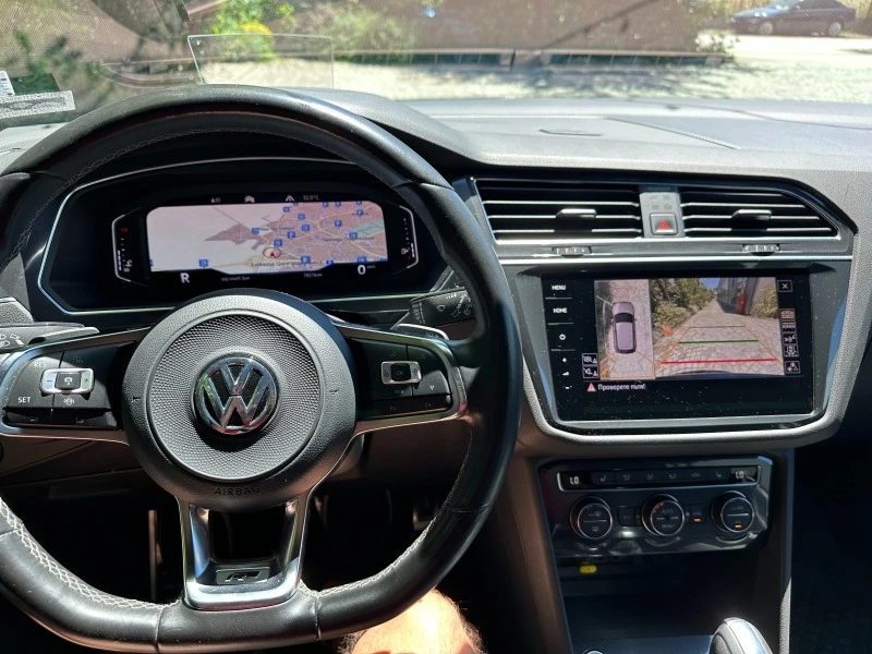 VW Tiguan 2, 0 TSI 4х4 R-Line, снимка 3 - Автомобили и джипове - 46245030