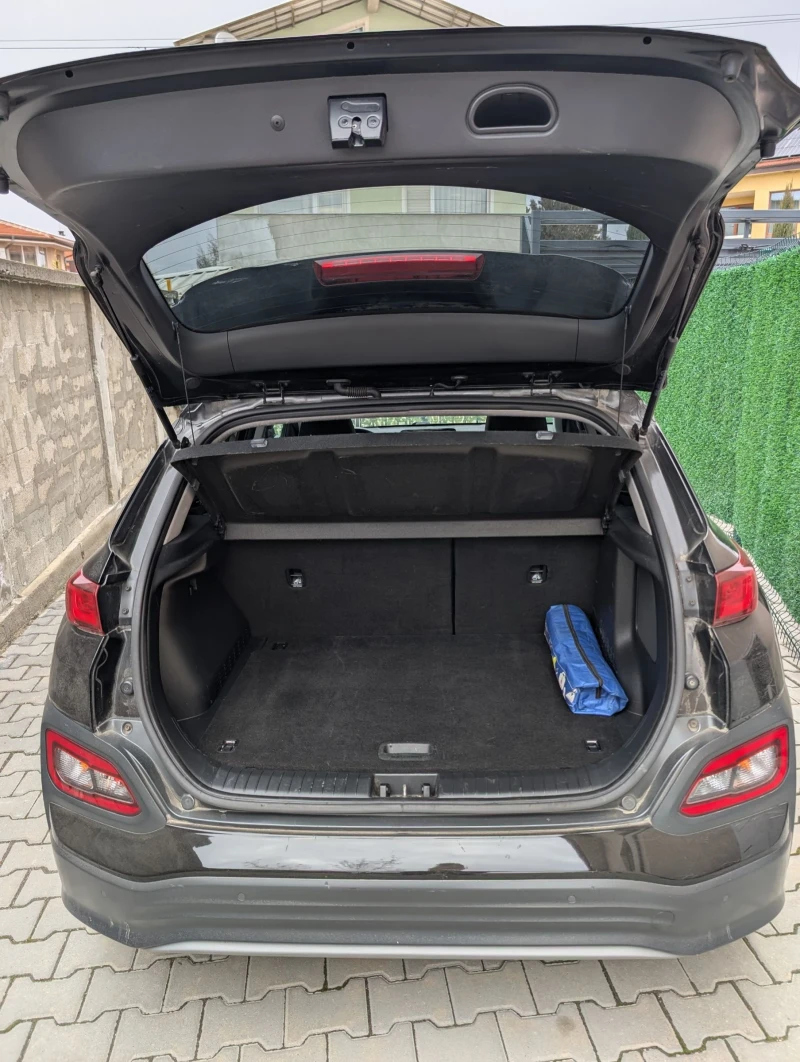 Hyundai Kona 64kWh* Дистроник* Подгрев* 100% SOH, снимка 8 - Автомобили и джипове - 52971594