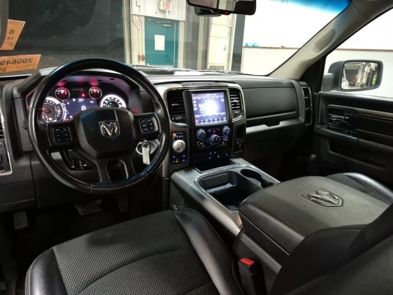 Dodge RAM 1500 * SPORT CREW* CARFAX * ФИНАНСИРАНЕ, снимка 8 - Автомобили и джипове - 53179075