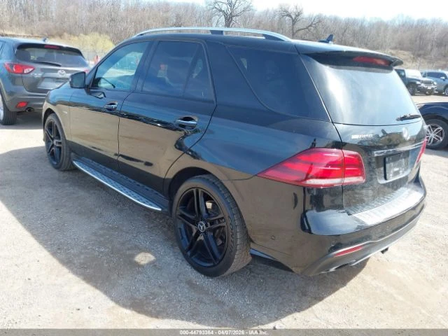 Mercedes-Benz GLE 43 AMG * КОЖА* ПОДГРЕВ* ПАНОРАМА* HARMAN KARDON* , снимка 3 - Автомобили и джипове - 54694092