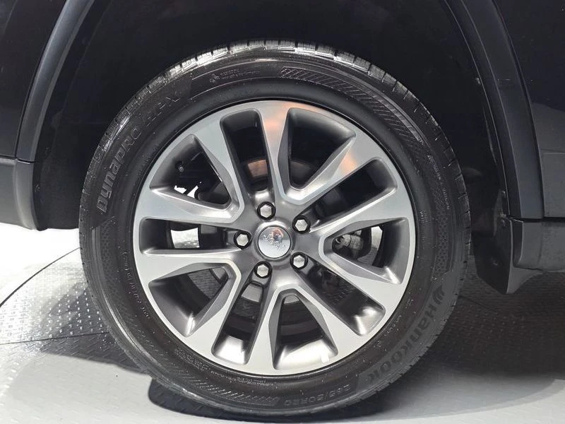 Jeep Cherokee 3.6 Limited| 295к.с.| ВКЛ.ТЕХНОТЕСТ, снимка 5 - Автомобили и джипове - 55130389