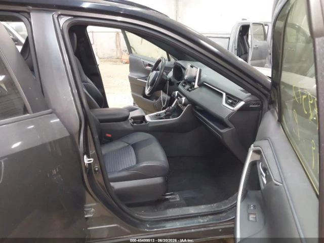 Toyota Rav4 HYBRID* AWD* XSE* КОЖА* ПОДГРЕВ* ШИБИДАХ* КАМЕРА* , снимка 5 - Автомобили и джипове - 55626057
