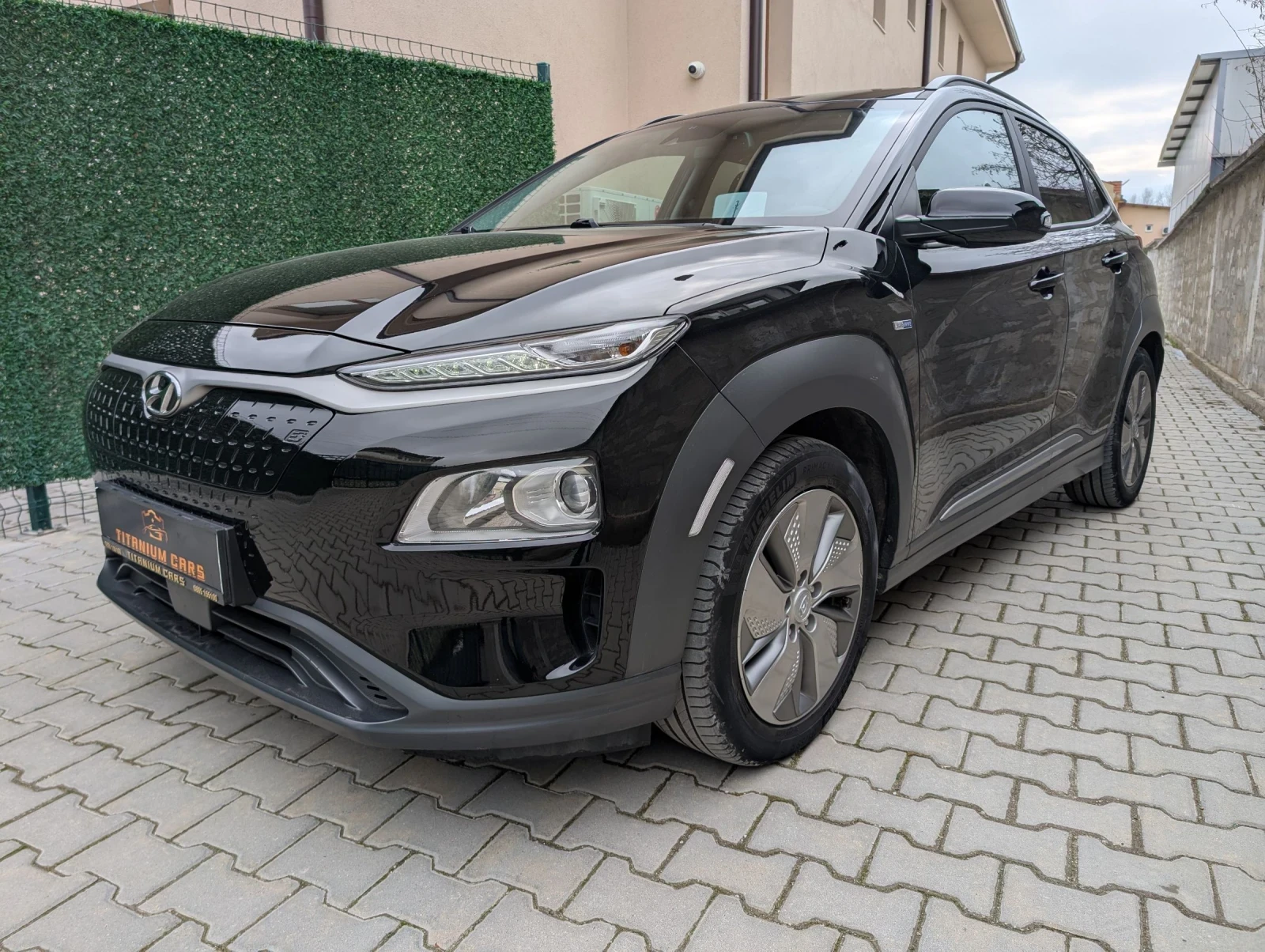 Hyundai Kona 64kWh* Дистроник* Подгрев* 100% SOH, снимка 1