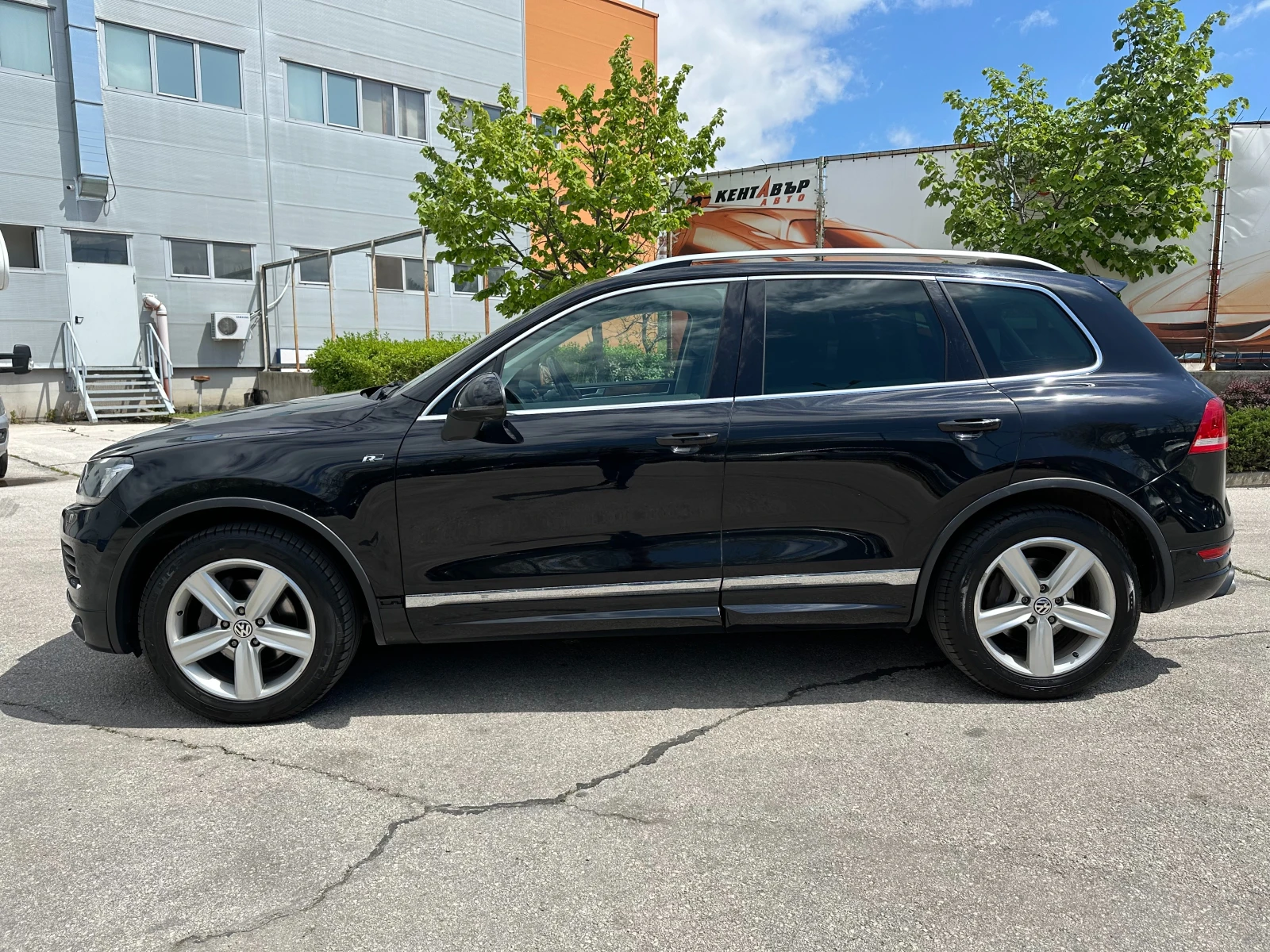 VW Touareg 3.0d 245 к.с. - изображение 2