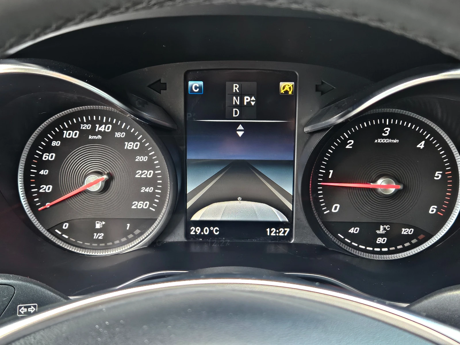 Mercedes-Benz GLC 250 AMG/9G/4MAT/GERMANY/PANORAMA/CAMERA/AIR/AUTO H/LI - изображение 10
