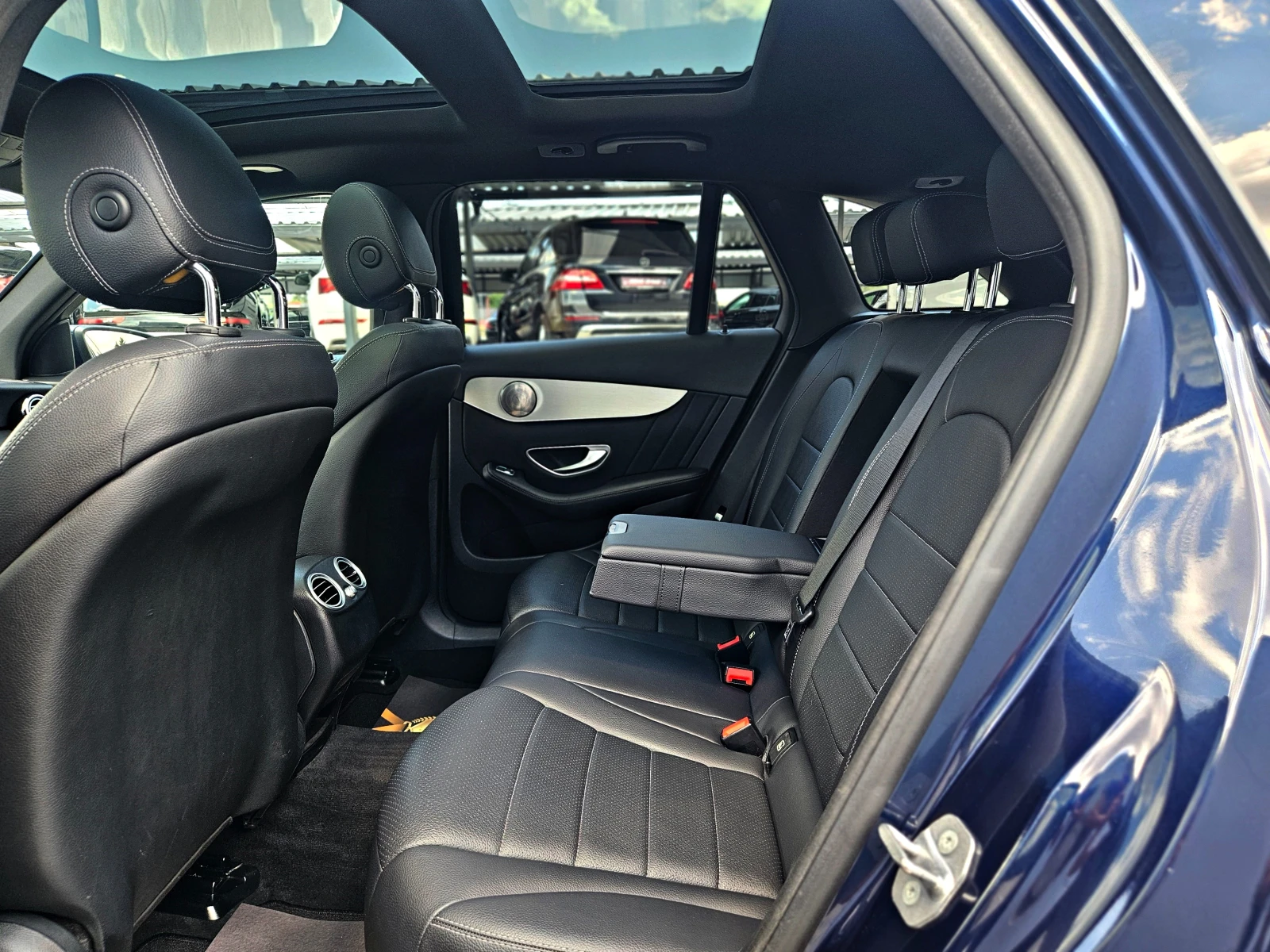 Mercedes-Benz GLC 250 ! AMG/9G/4MAT/GERMANY/PANORAMA/CAMERA/AIR/AUTO H/L | Mobile.bg   16