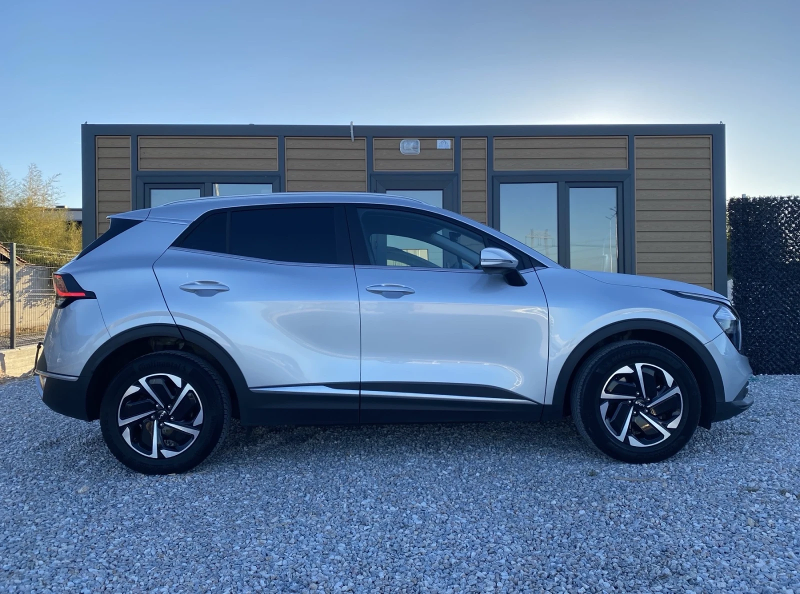 Kia Sportage  1.6 T-GDi 230ch HEV Active Business BVA6  - изображение 2