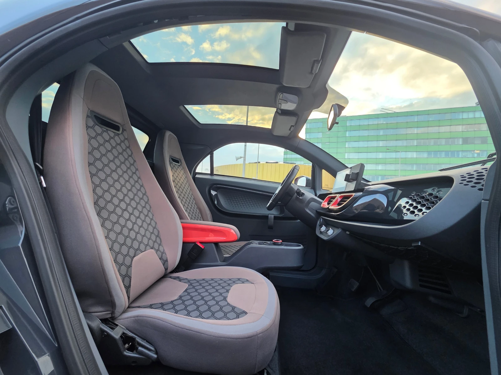  V Yoyo | Mobile.bg   15