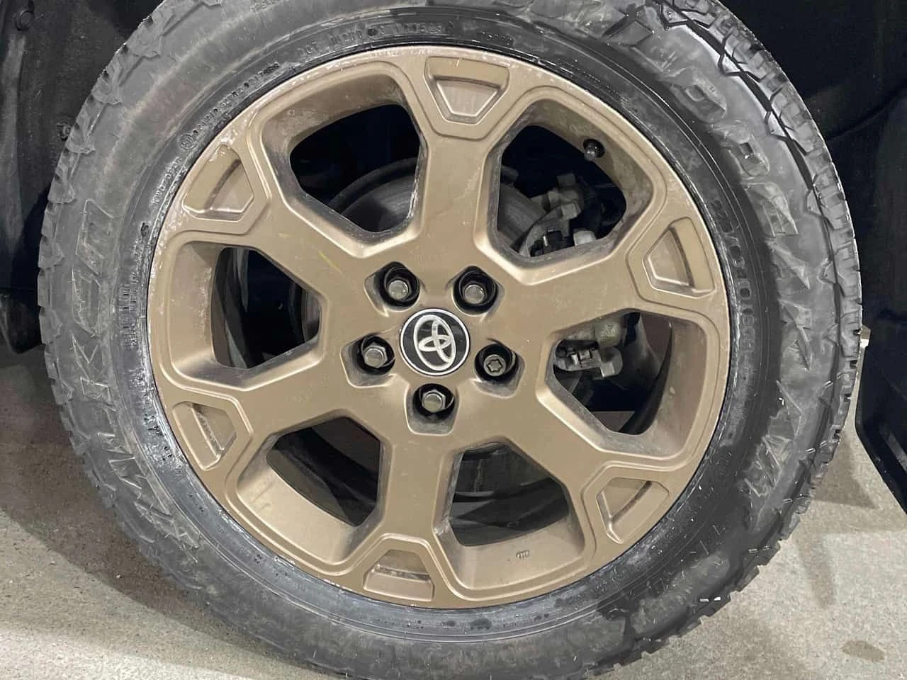 Toyota Rav4  Hybrid XLE AWD/CARFAX/PANO/ПОДГРЕВИ , снимка 12 - Автомобили и джипове - 53995910