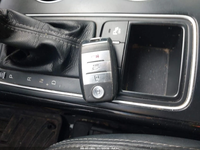 Kia Sorento 3.3L V-6 DI, DOHC, VVT, 290HP Front Wheel Drive | Mobile.bg � ����������� 11