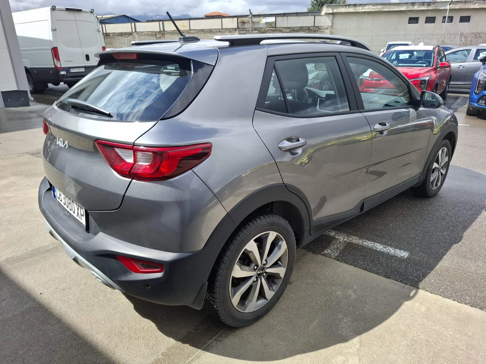 Kia Stonic 1.0 Турбо Гаранция, снимка 4 - Автомобили и джипове - 54106174