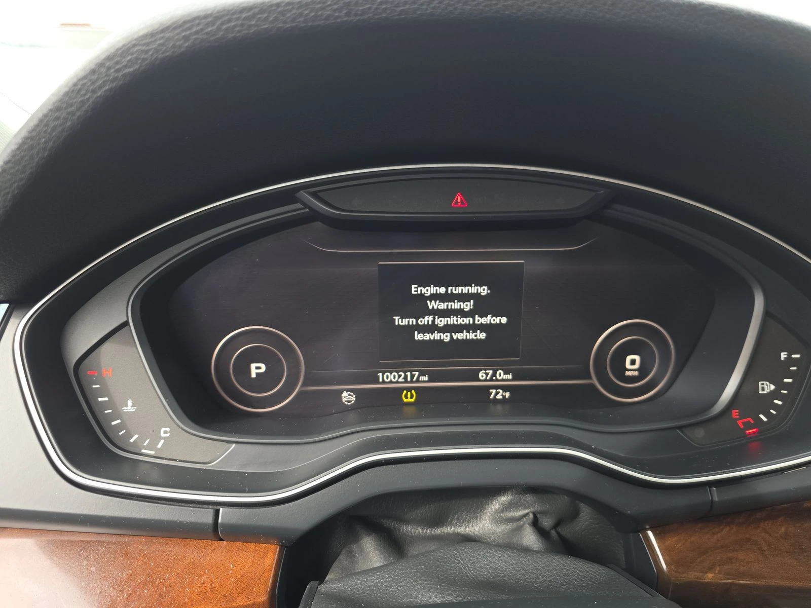 Audi Q5 2.0Т* ДИГИТАЛНО* ТАБЛО* 360КАМЕРА* ПОДГРЕВ* ПАНОРА, снимка 10 - Автомобили и джипове - 54125939