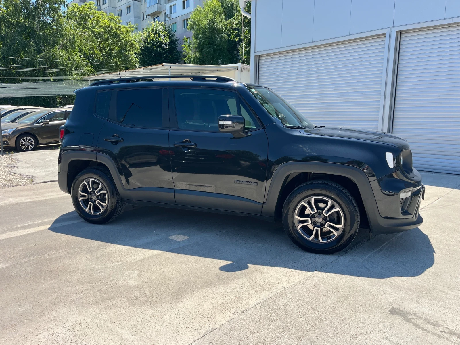 Jeep Renegade, снимка 4 - Автомобили и джипове - 55338159