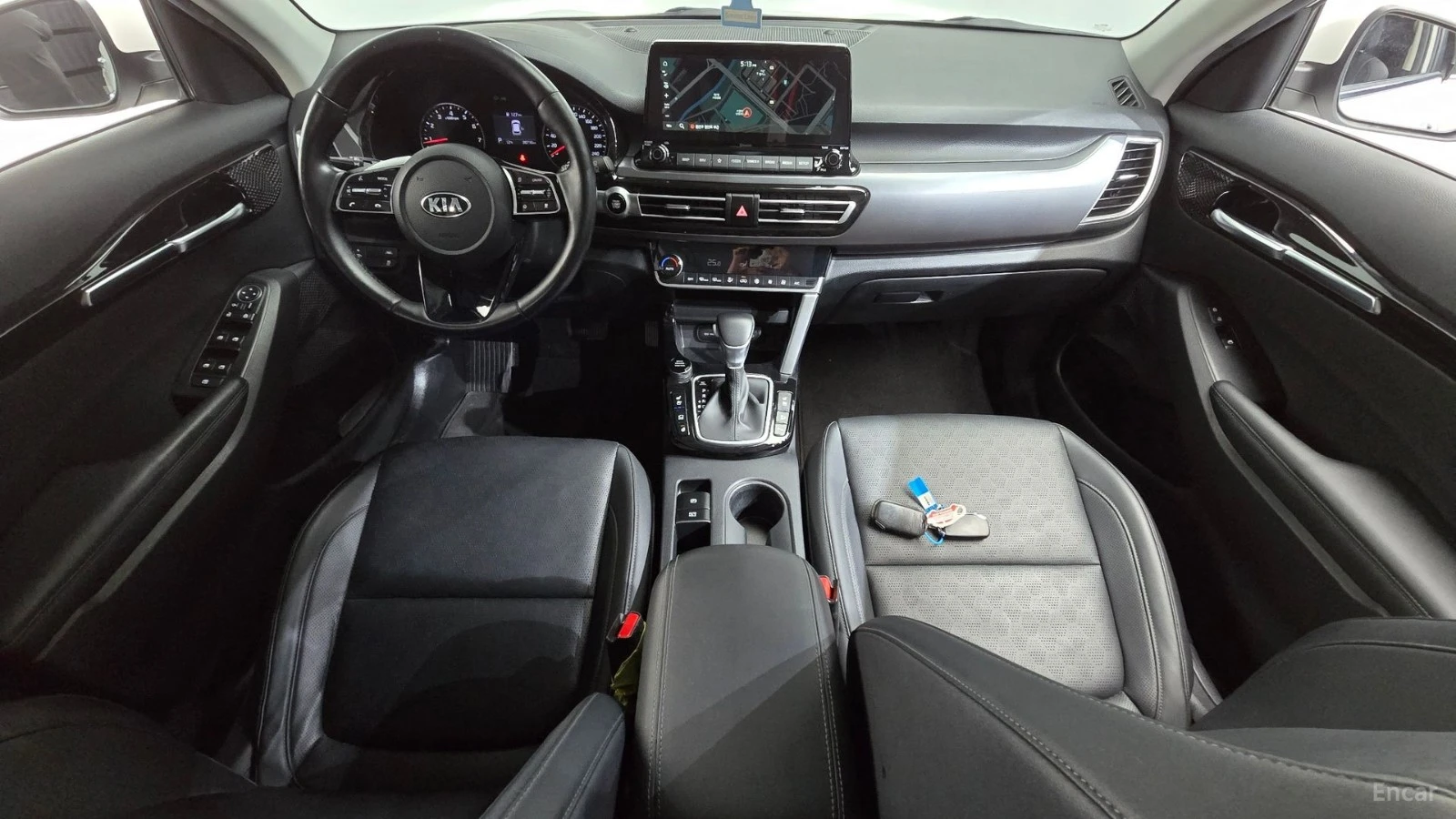 Kia Seltos 1.6 Turbo 2WD* КОЖА* ОБДУХВ* НАВИ, снимка 5 - Автомобили и джипове - 55493657