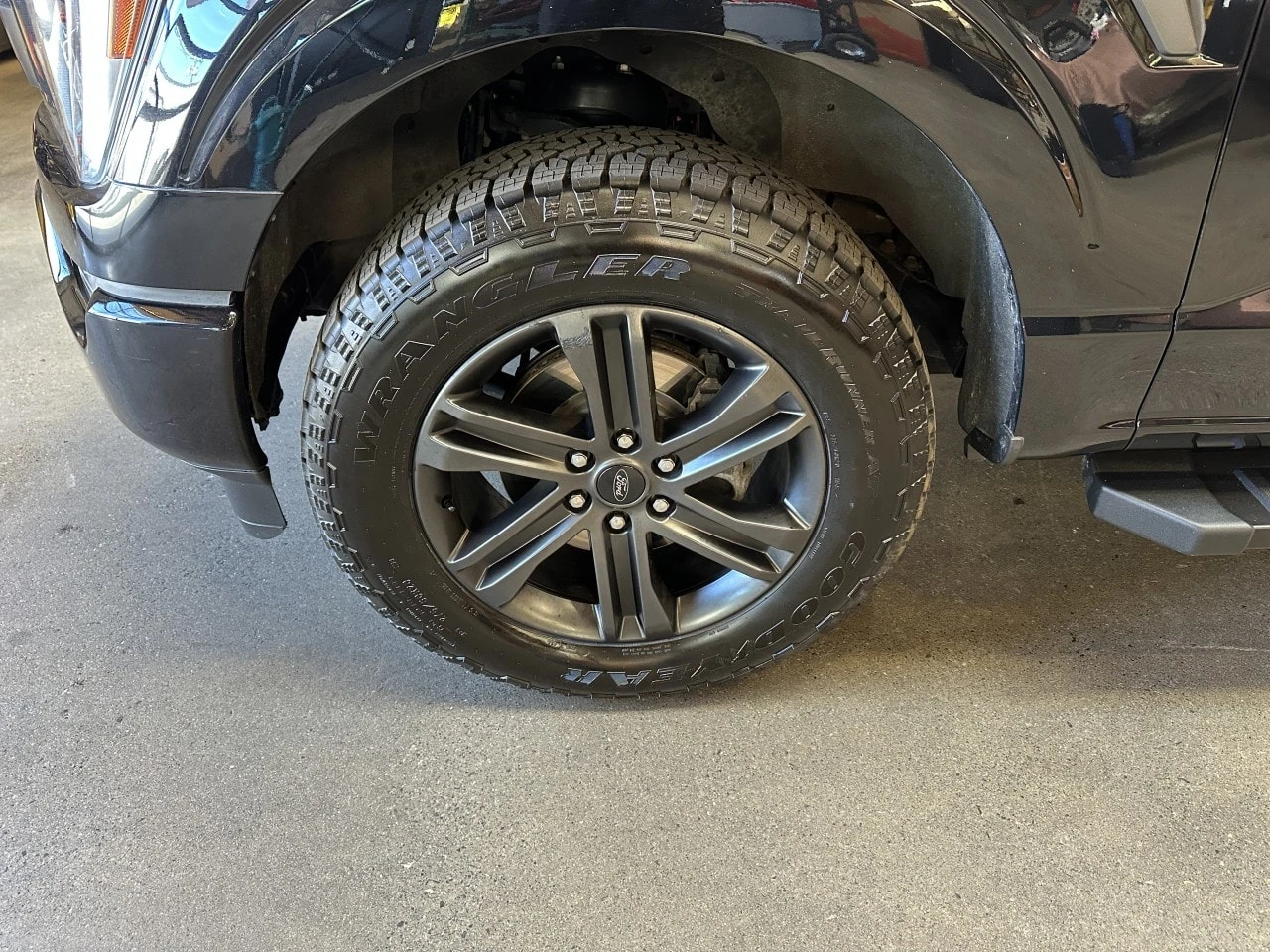 Ford F150 * 4WD SuperCrew 5.5' Box * CARFAX *  | Mobile.bg � ����������� 16