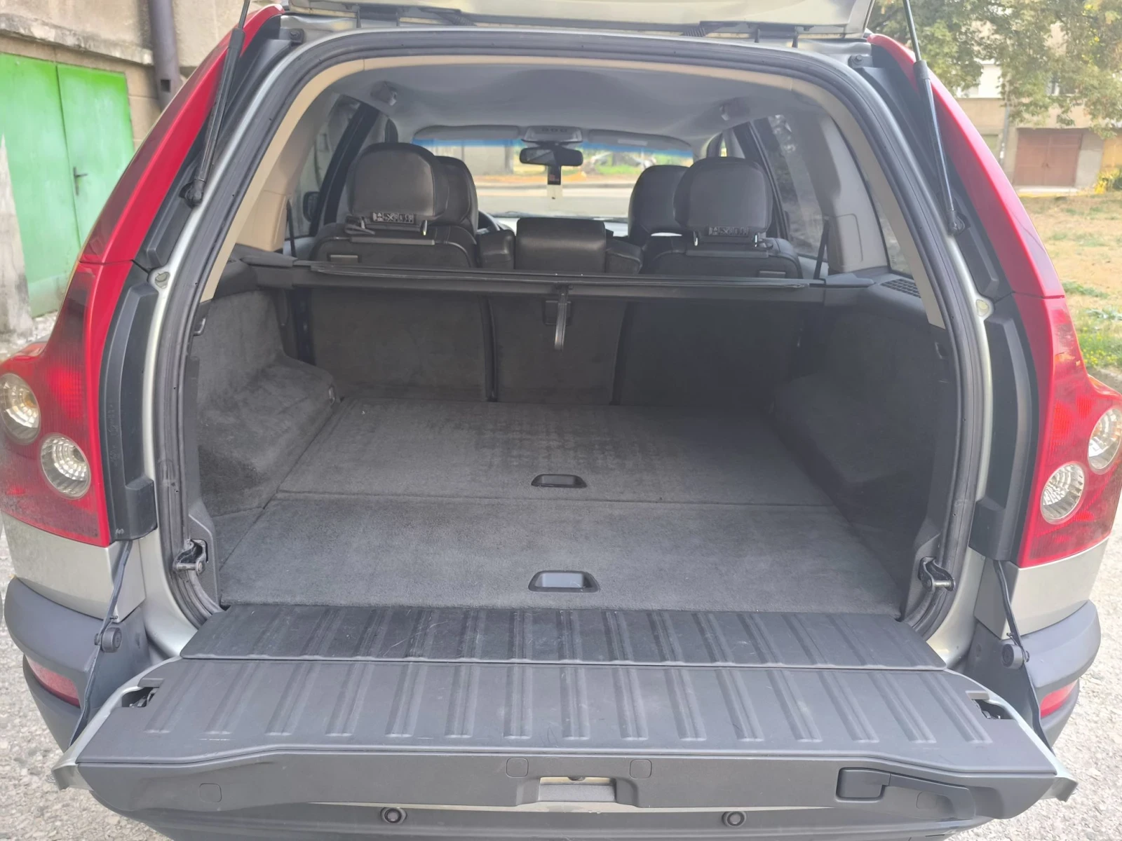 Volvo Xc90 2.4TDI, D5, 2004, 163коня, ВЪЗМОЖЕН БАРТЕР, снимка 13 - Автомобили и джипове - 56068037