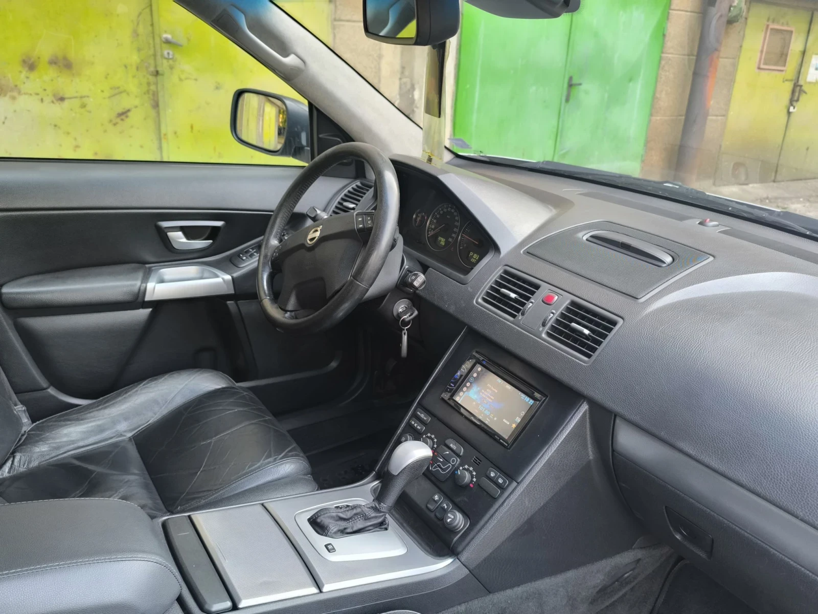 Volvo Xc90 2.4TDI, D5, 2004, 163коня, ВЪЗМОЖЕН БАРТЕР, снимка 7 - Автомобили и джипове - 56068037