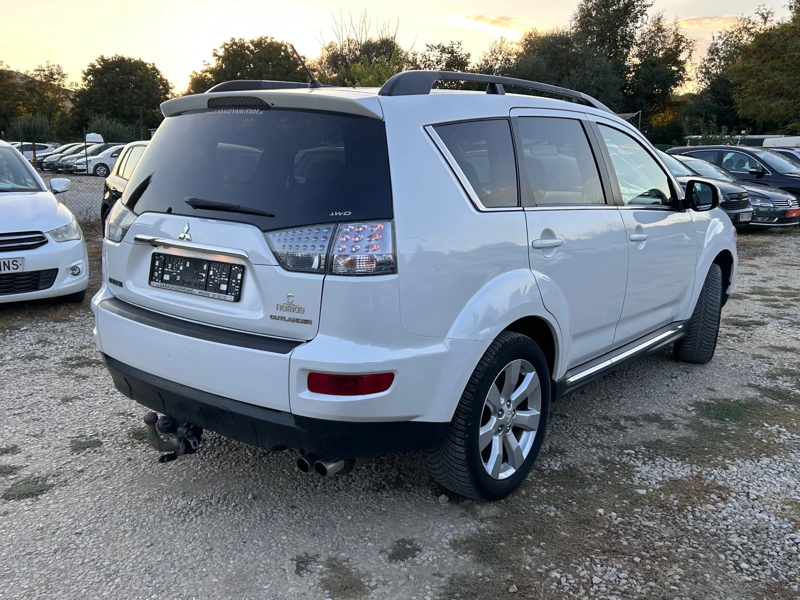 Mitsubishi Outlander 2.2DI-D 4x4 КОЖА DVD КАМЕРА Е5, снимка 4 - Автомобили и джипове - 56227067