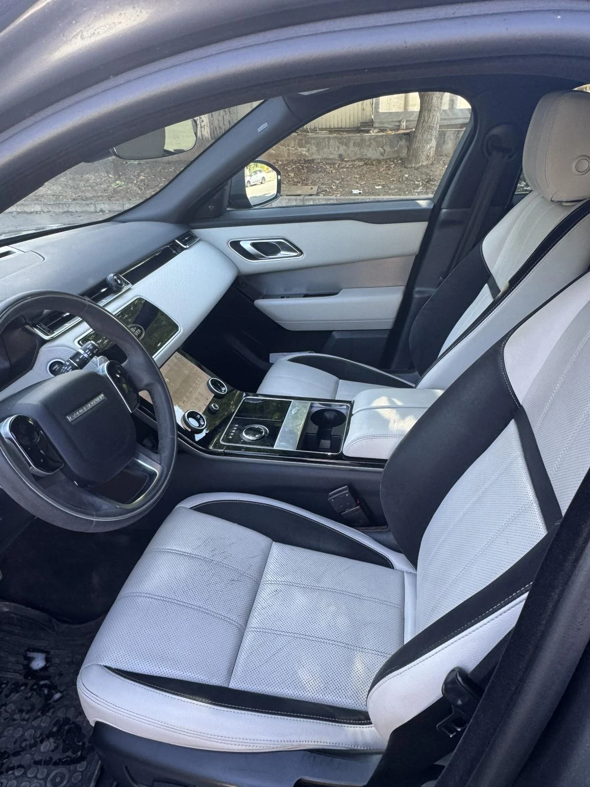 Land Rover Range Rover Velar R-DYNAMIC, снимка 13 - Автомобили и джипове - 56341141