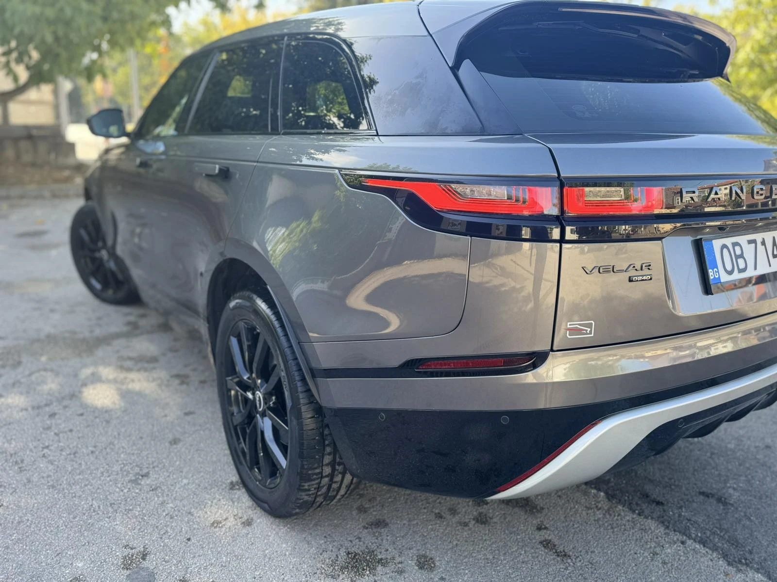 Land Rover Range Rover Velar R-DYNAMIC, снимка 2 - Автомобили и джипове - 56341141