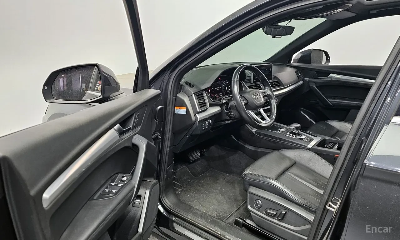 Audi Q5 45 TFSI / Quattro Premium /, снимка 10 - Автомобили и джипове - 56734051