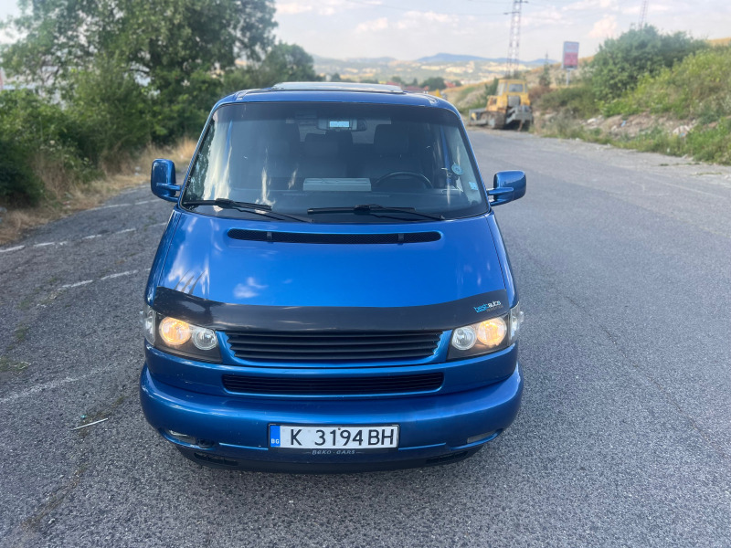 VW Caravelle Дълга/2.5тди 151кс, снимка 2 - Бусове и автобуси - 46605403