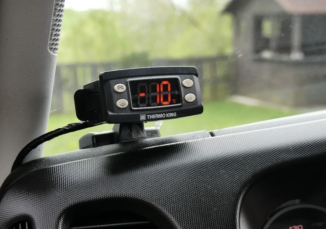 Iveco Deily 50C 15 8пал катБ, снимка 7 - Бусове и автобуси - 54417042