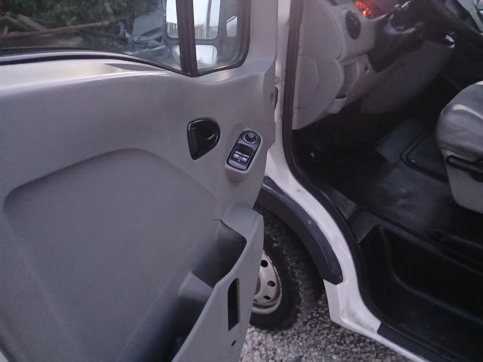 Opel Movano 2.5CDTI, снимка 8 - Бусове и автобуси - 55504709
