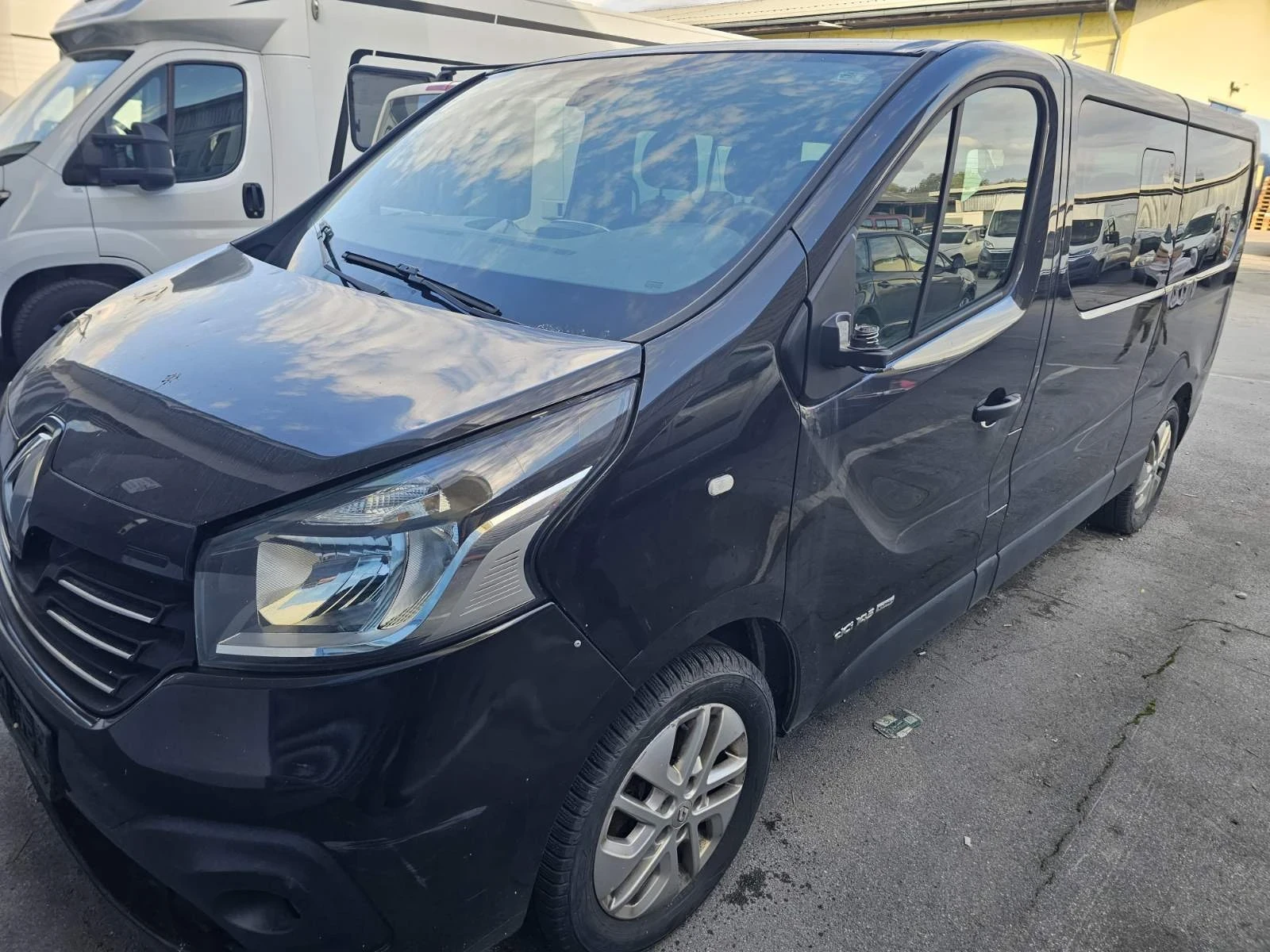 Renault Trafic 1.6DCI 8+ 1 Места Клима EURO6 ДВА БРОЯ