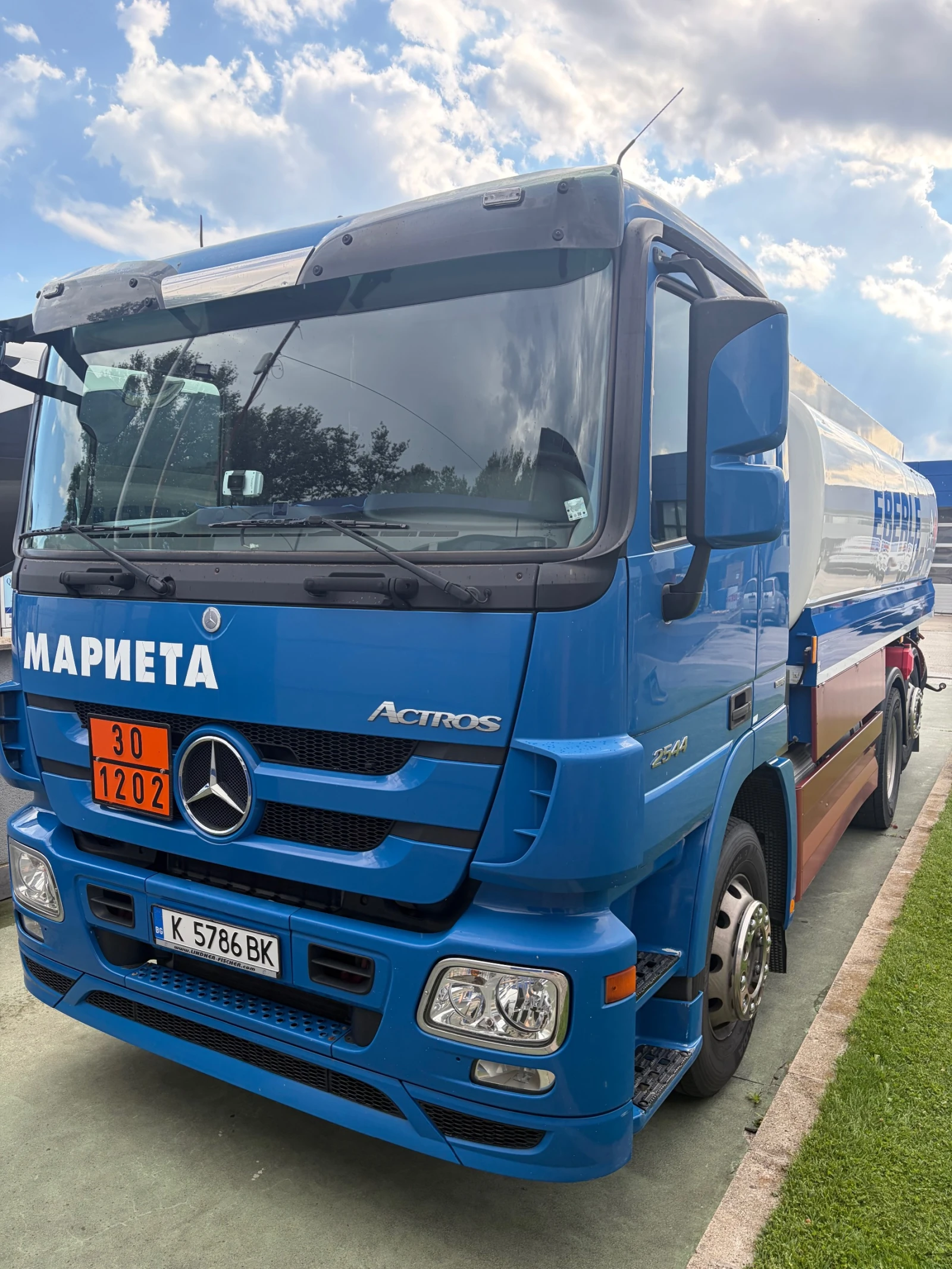 Mercedes-Benz Actros 2544